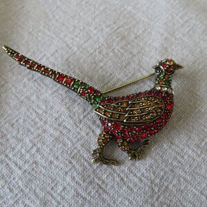Heidi Daus brooch